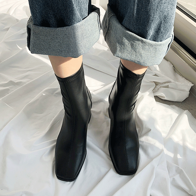 [주문폭주] 뒷지퍼 각코 스판 앵클부츠 (7cm)