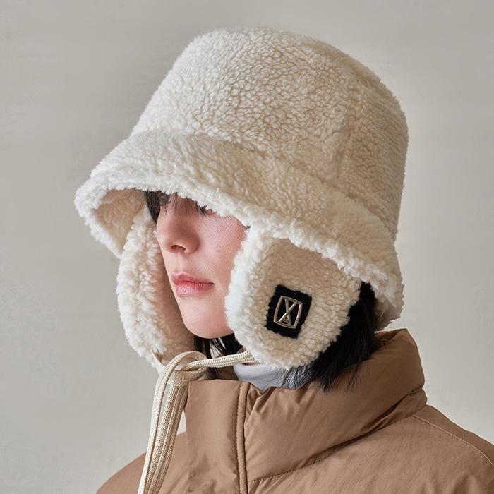 VA 스퀘어 스터드 플리스 버킷햇 크림