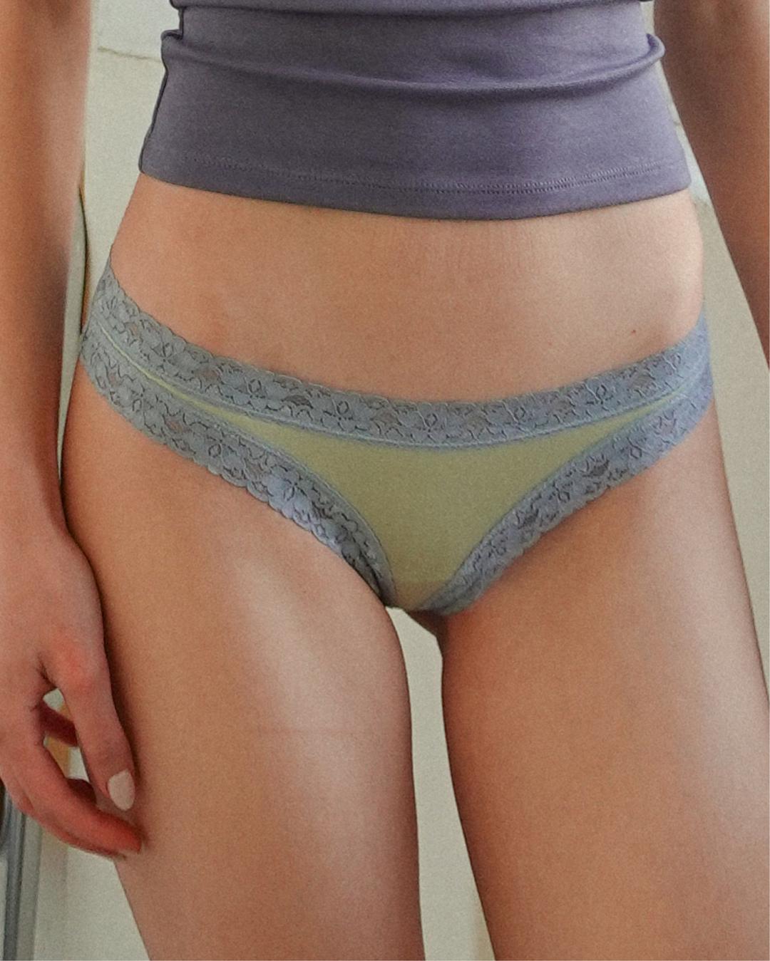 Simple is beauty Low-rise brief dandelion