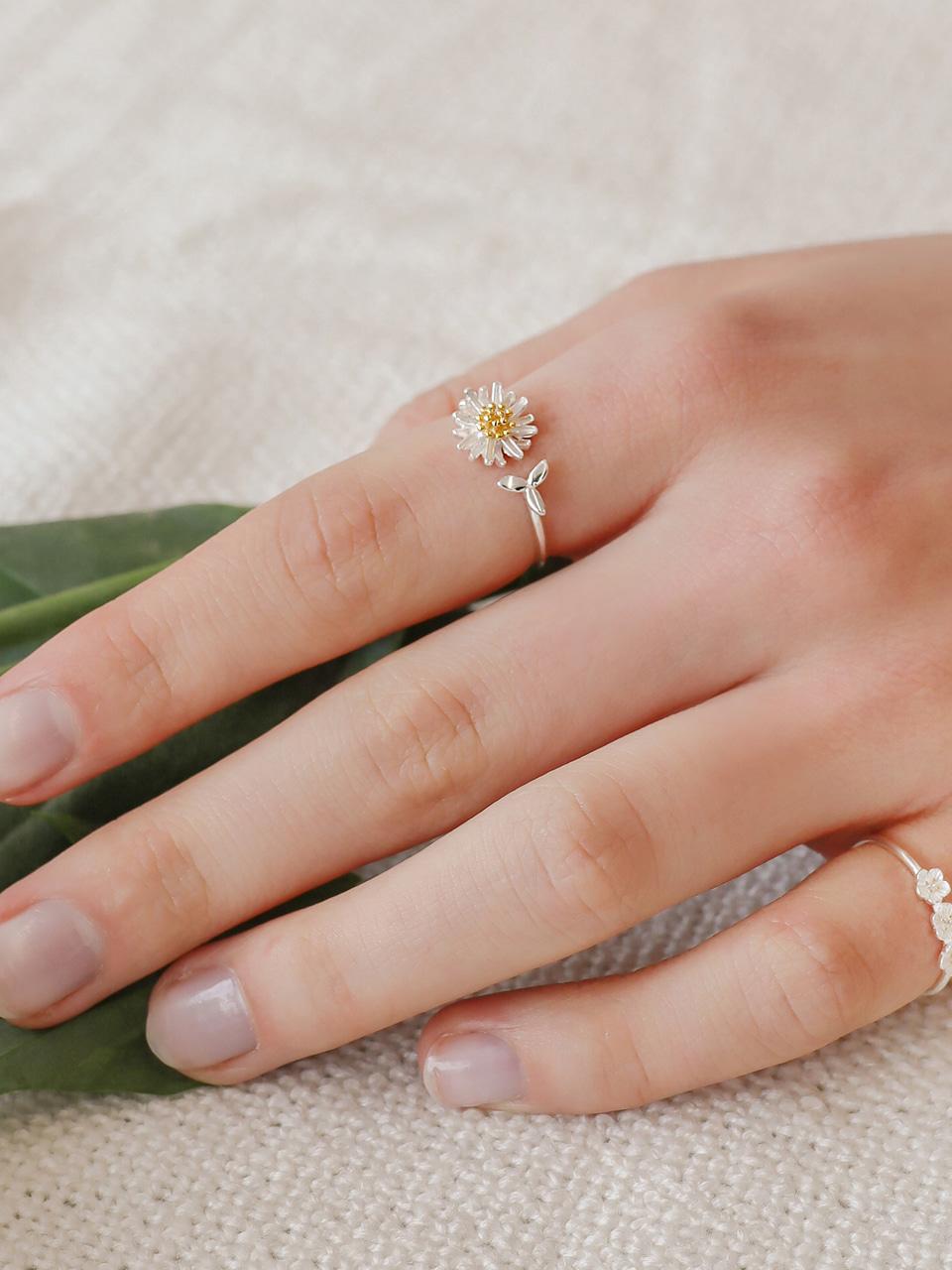 [이호정 착용] daisy ring