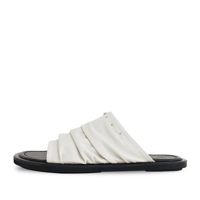 NEGATIVE THREE - Slouchy Sheepskin Slides_Ivory