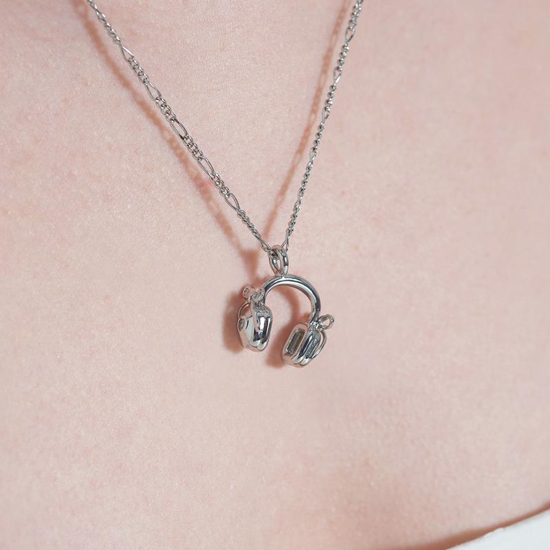 [신상백서] 리본 타이 헤드폰 네크리스