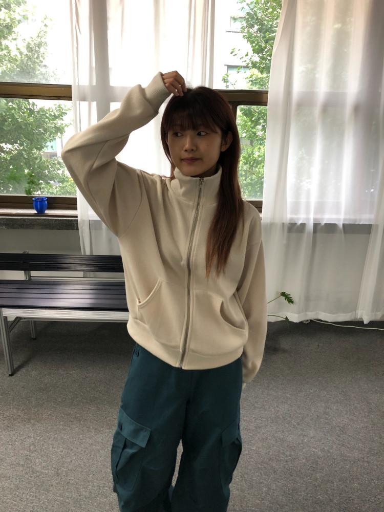 터틀넥 배색 세미 크롭 여성 여자 니트 집업 가디건 (2 color)