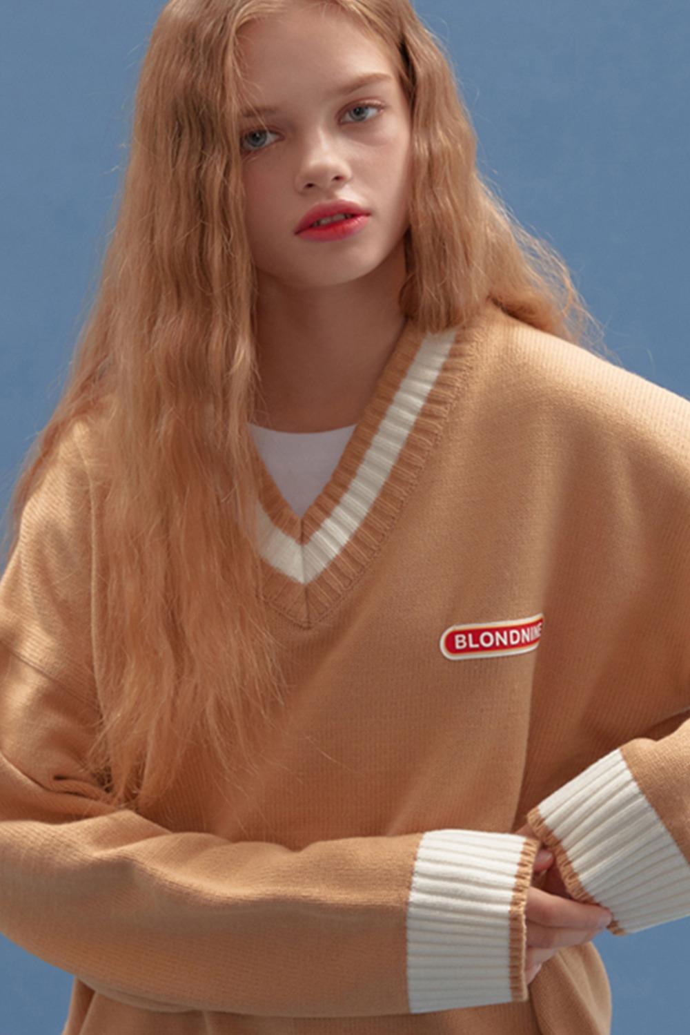 베이직 브이넥 니트 스웨터_베이지