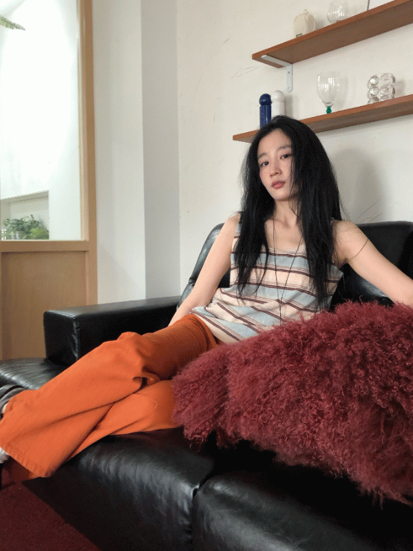 페일 스트라이프 슬리브리스