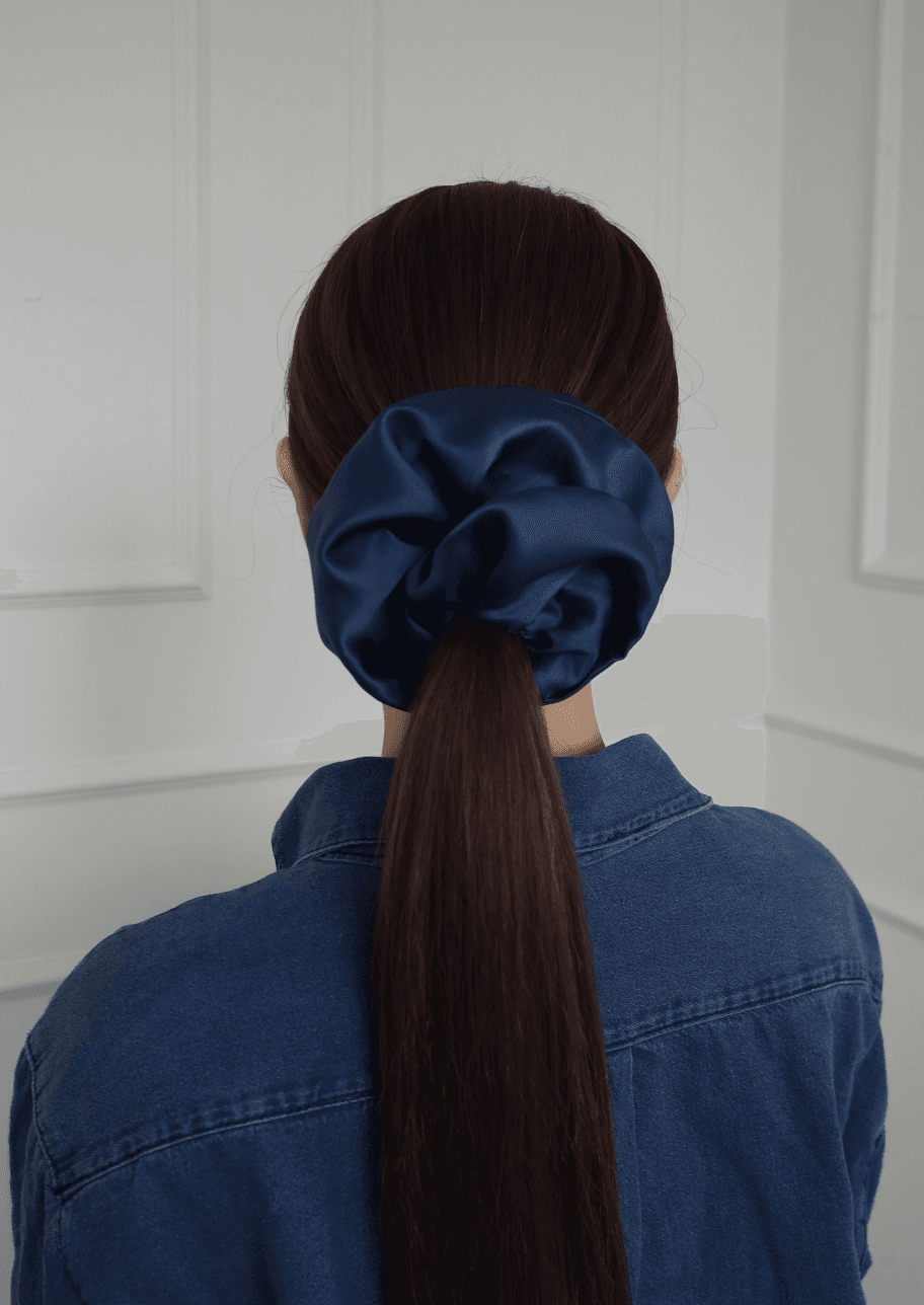 Mikado Scrunchie (Navy)