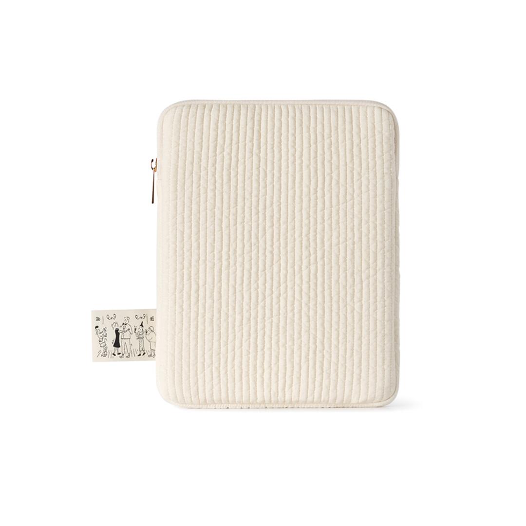 QUILTED IPAD POUCH - VANILLA
