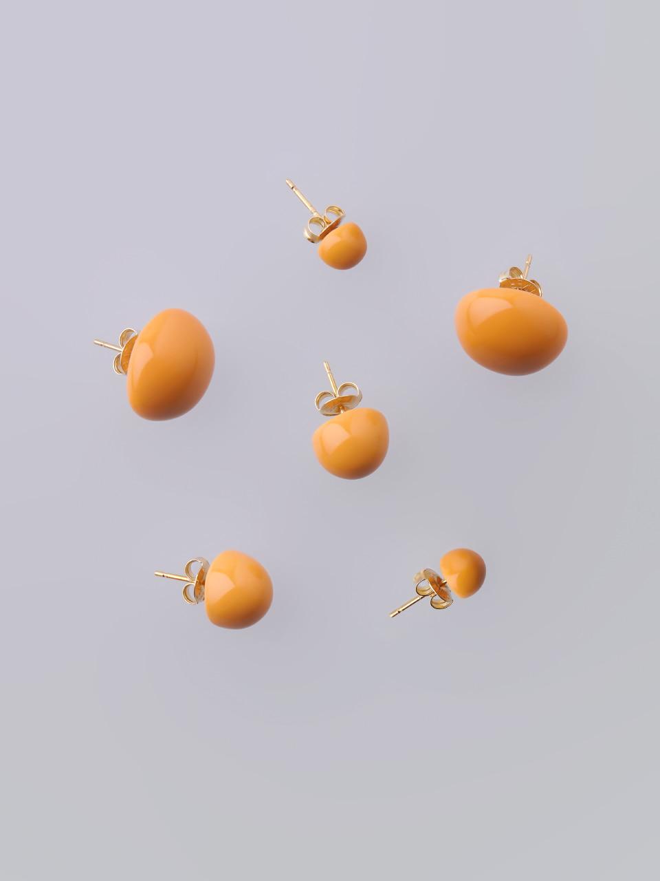 마리골드 폼폼 귀걸이