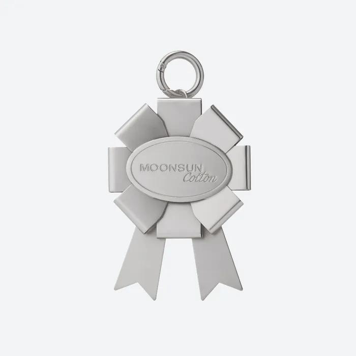 M.C Rosettes Metal Key Ring / Silver