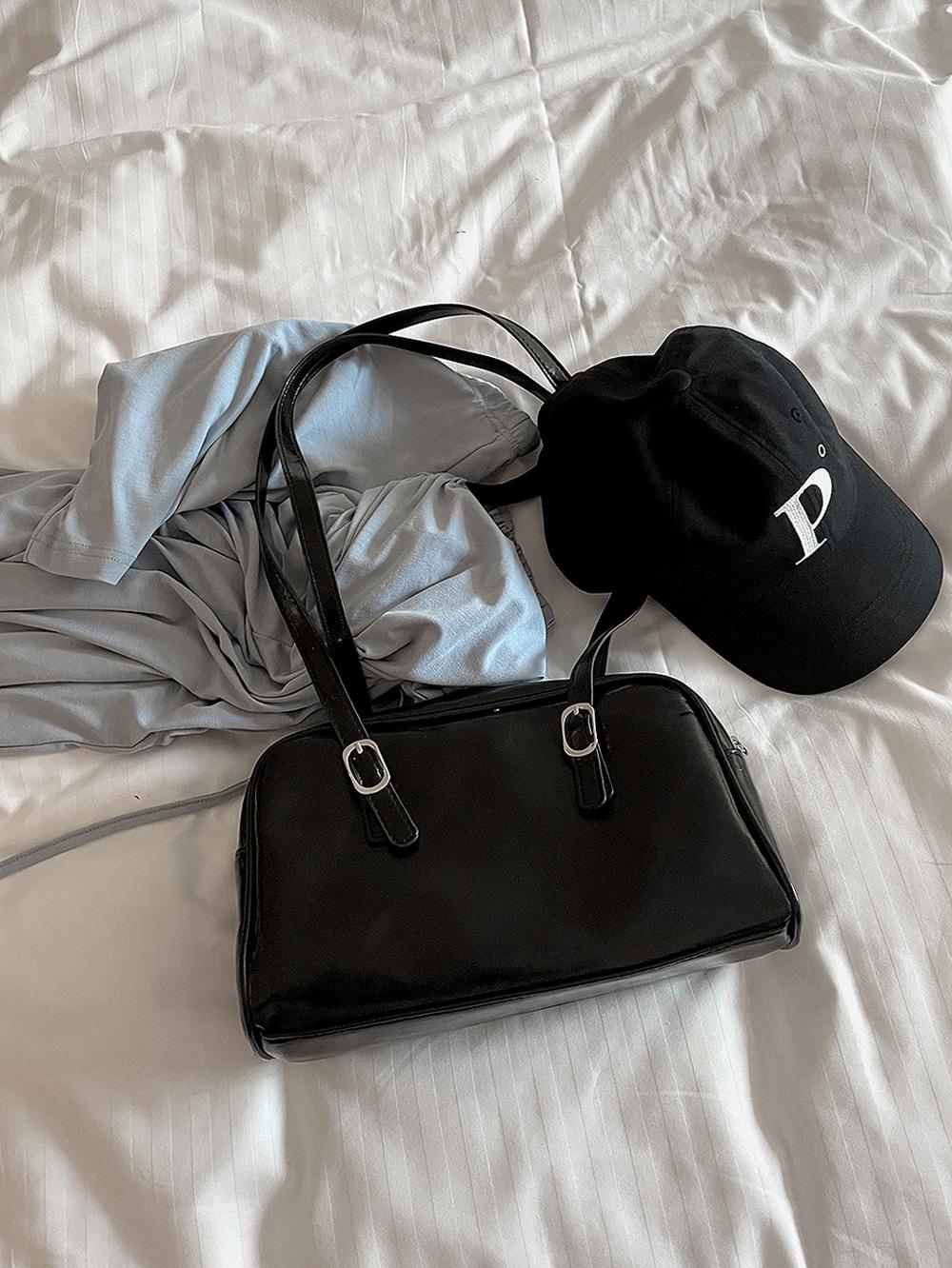 square shoulder bag