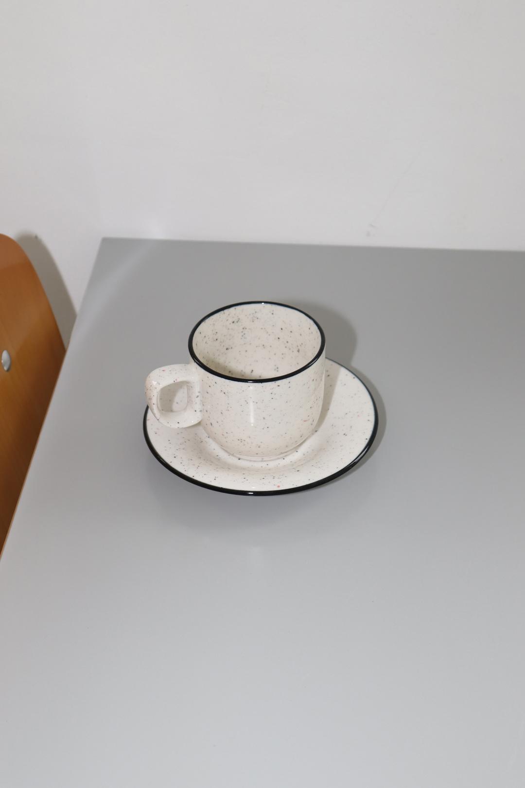 black line mug&saucer set