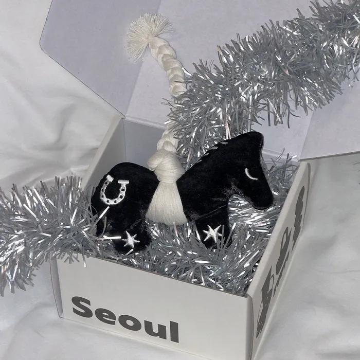 LUCKY PONY 포니 액막이 오너먼트