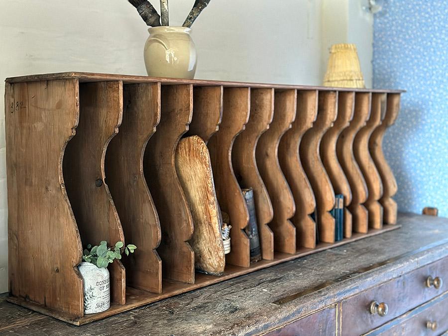 19-062 빈티지 파인 스캘럽 라지 디쉬 / 보드 랙