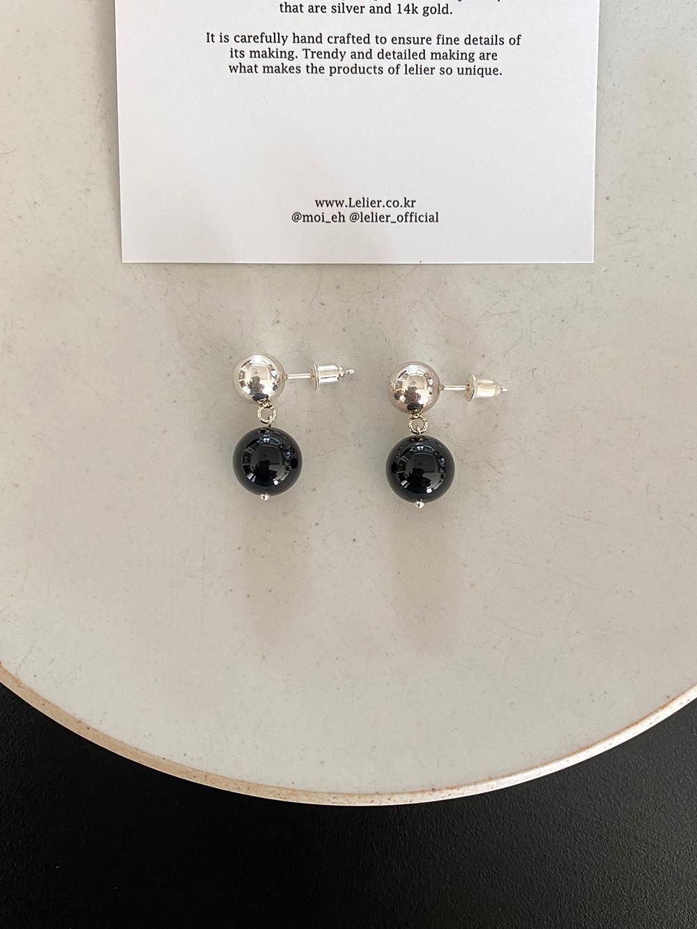 onxy drop earring