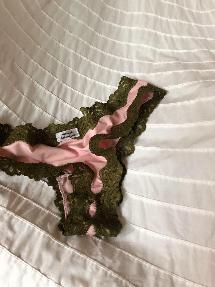 Taxte Brief peach and olive