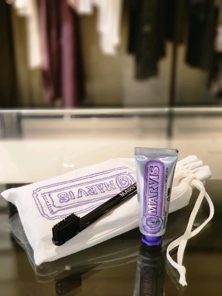 [마비스] 미니파우치 세트 (25ML1입 블랙칫솔1입 미니파우치)