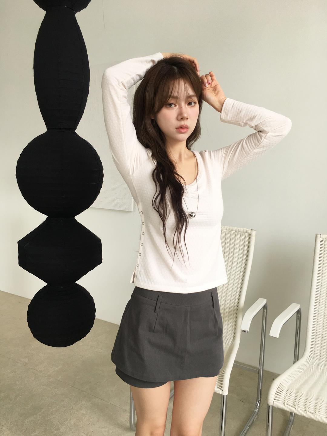 노비야카 Shirring button V long T (cream, brown, charcoal)
