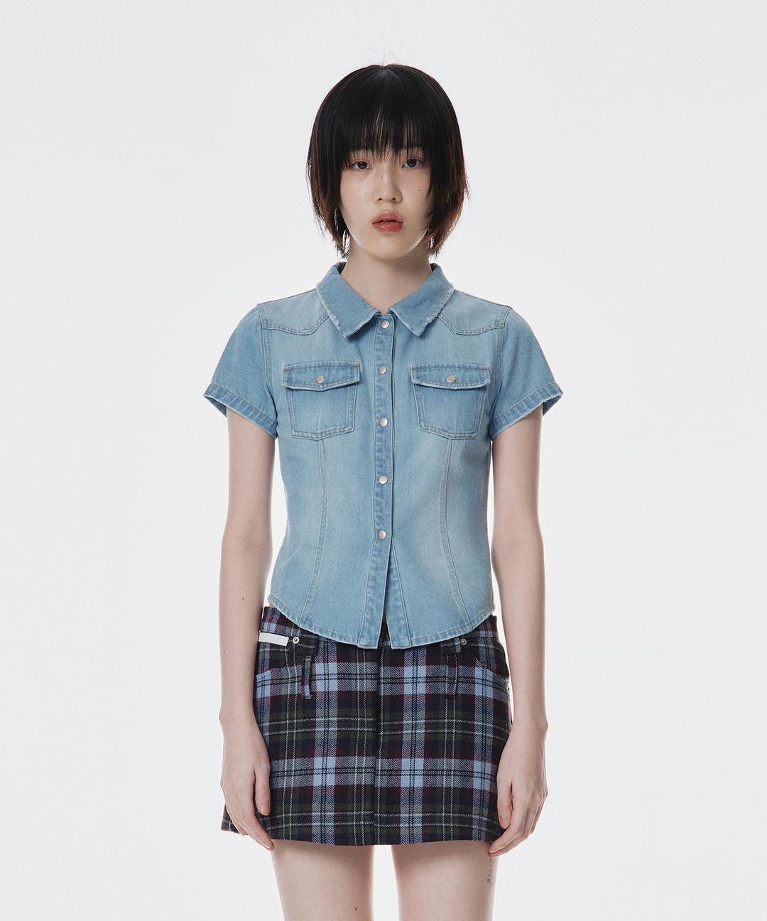[3/26 예약배송] DENIM SHORT SLEEVE SHIRTS LIGHT BLUE