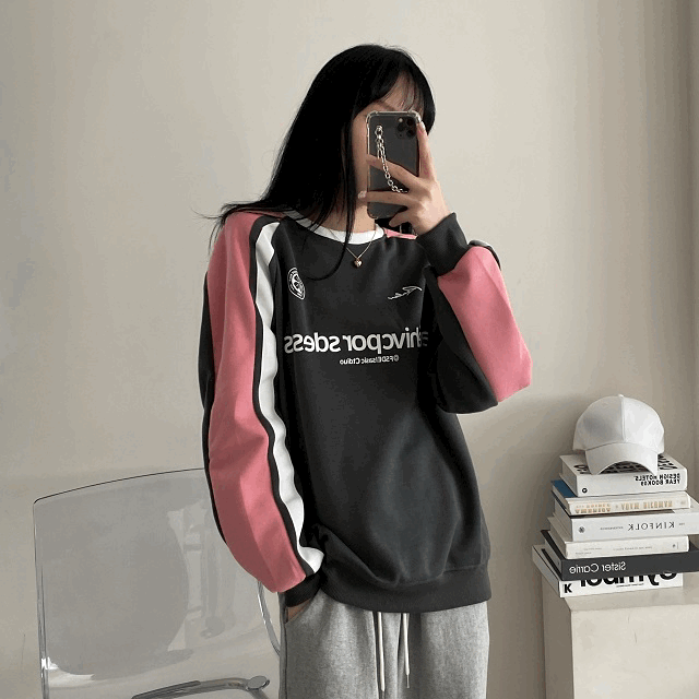 스포티 y2k 클로버 핑크 배색 맨투맨