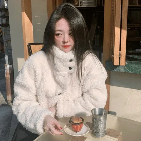 [따뜻🫶/당일출고] 더블버튼 하이넥 뽀글이 JK