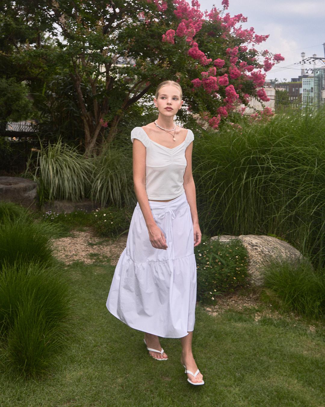 Cotton shirring tiered skirt / White