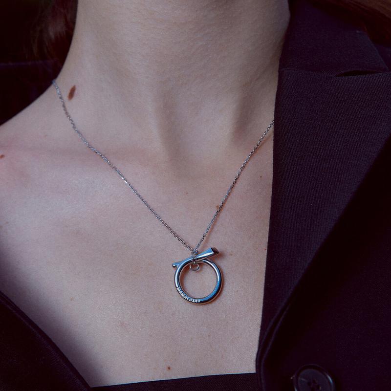 쉐입6 스플릿 알파 실버 목걸이 - 화이트