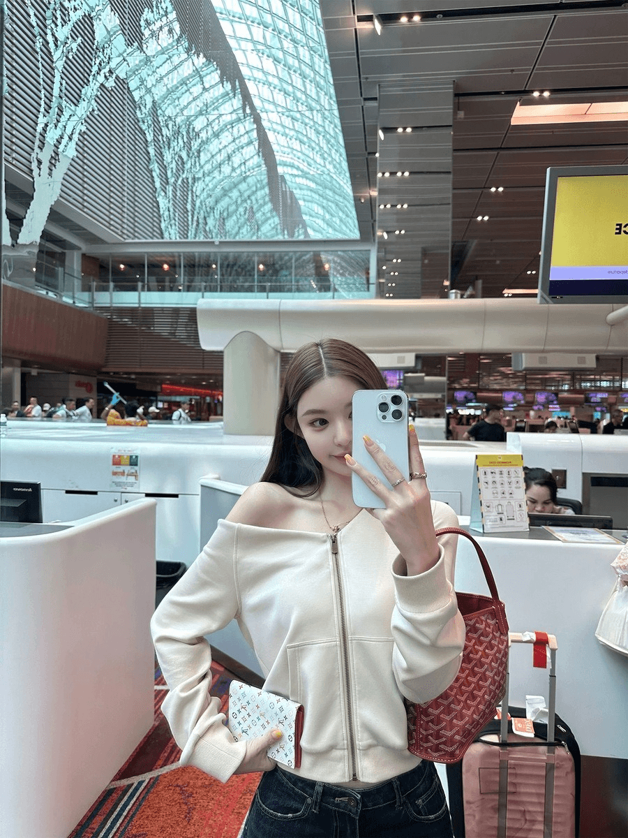 킹오브 걸즈 소프트 오프숄더 후드 집업