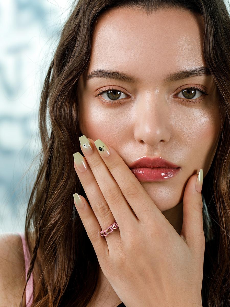 오리엔탈 러브 네일(코핀)