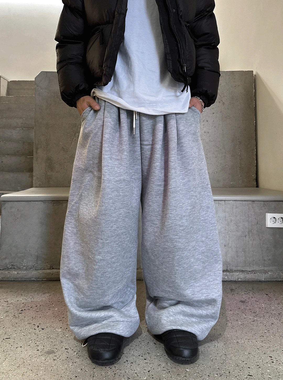 핀턱 벌룬 스웨트 기모 팬츠 4C