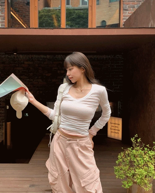 [ layered ] 히든 데일리 시스루 V넥 TOP