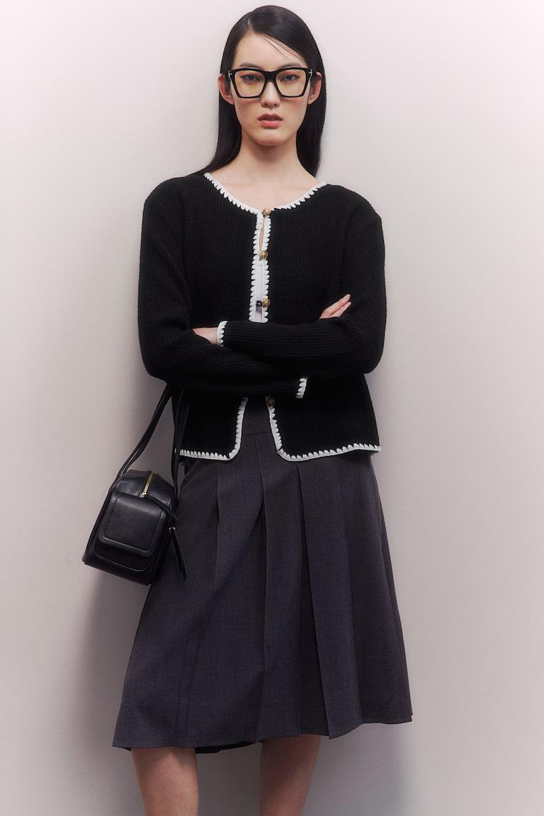 블랭킷 스티치 가디건