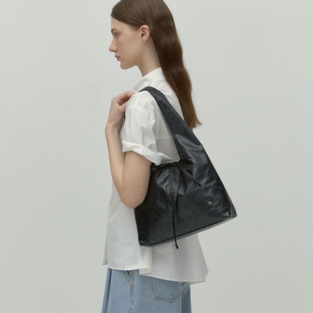 pino bag (hobo) - black (M)