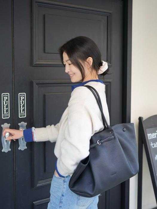 [류이서 PICK] [2차리오더] Blooming Shopper Bag Black 블루밍 쇼퍼백 블랙