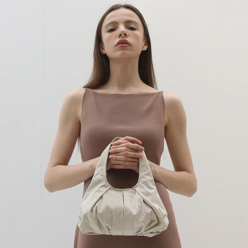Rustling hand bag [Off white]