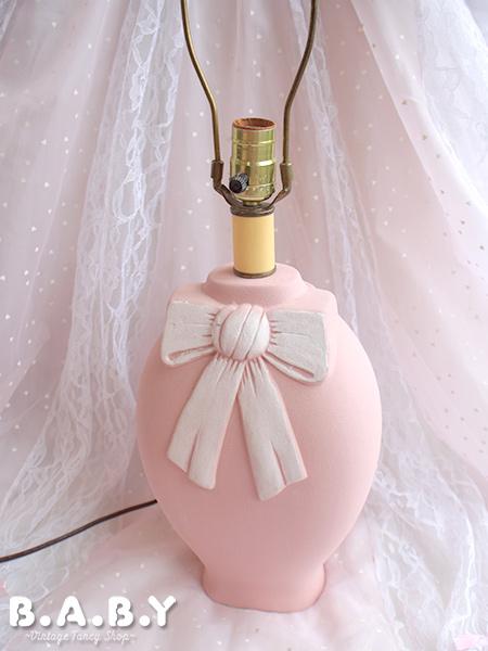 Candy Bow Ceramic Lamp