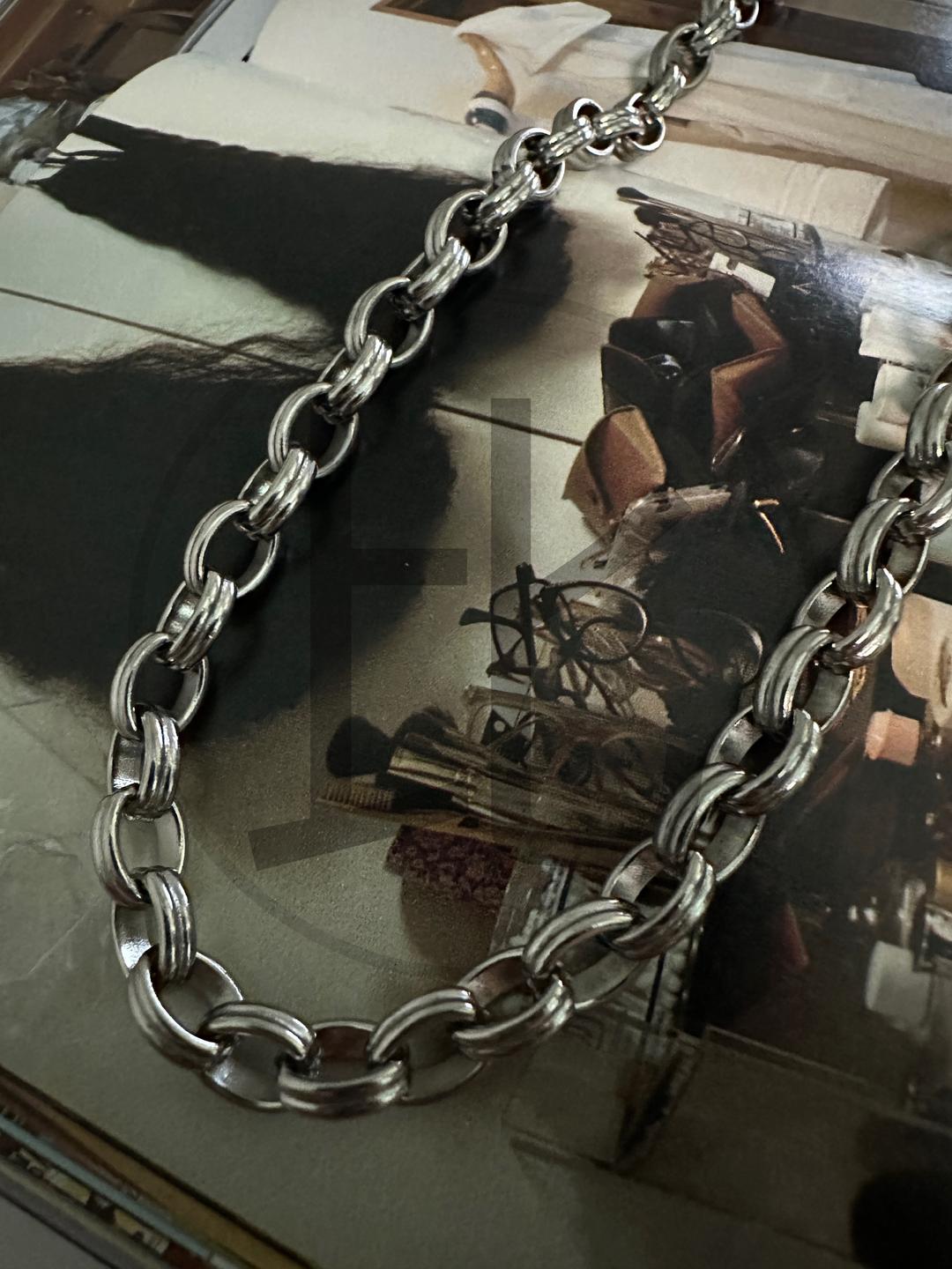 simple oval chain necklace