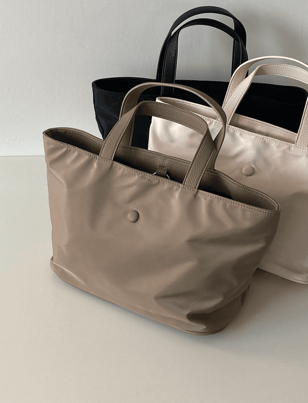 로너 포켓 버튼 토트 백 (3c)