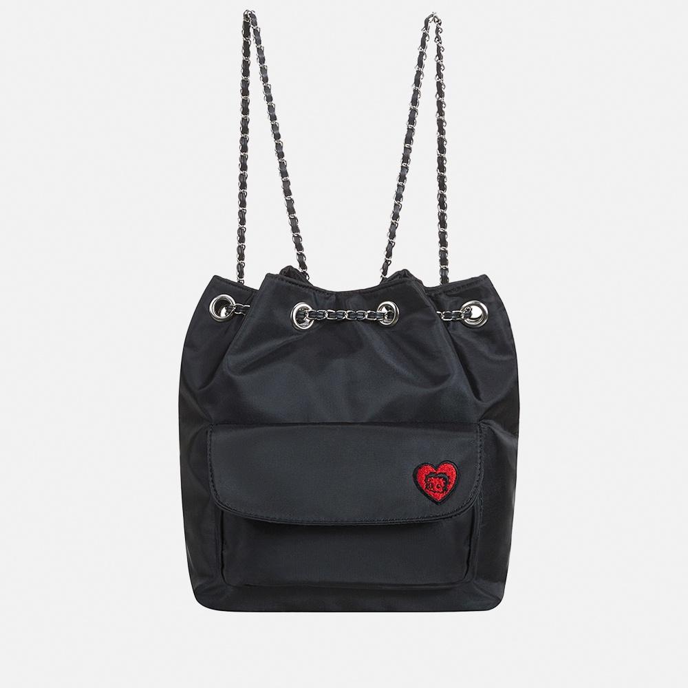 베티붑 프런트 포켓 체인 버킷 백팩_블랙