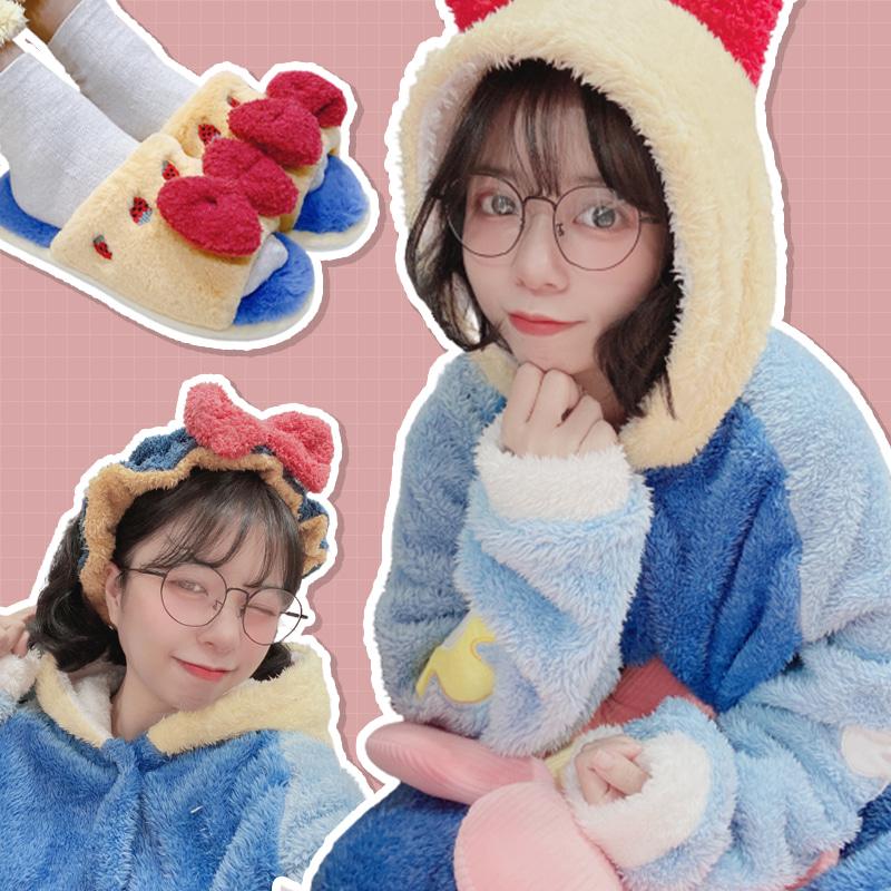 [달링걸]백설공주 홈웨어 겨울 가운 잠옷 세트 슬리퍼 실내화 헤어밴드