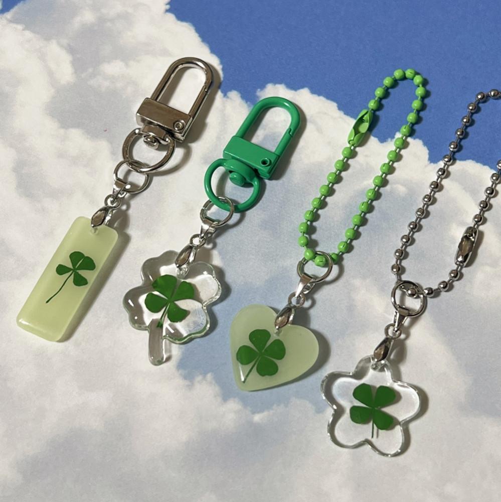 네잎클로버 야광 투명 커플 우정 에어팟 키링