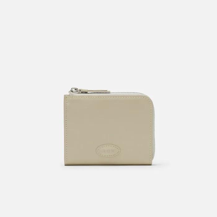 Oval button wallet Wrinkled Neutral oat