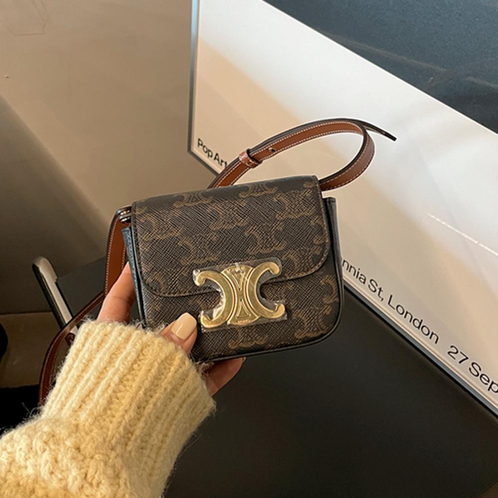 셀린 트라이엄프 캔버스 백 (탄/미니)