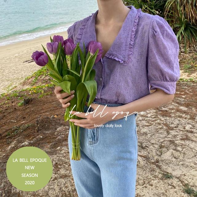 벨에포크 엘리 펀칭 볼륨 크롭 콩단추 블라우스