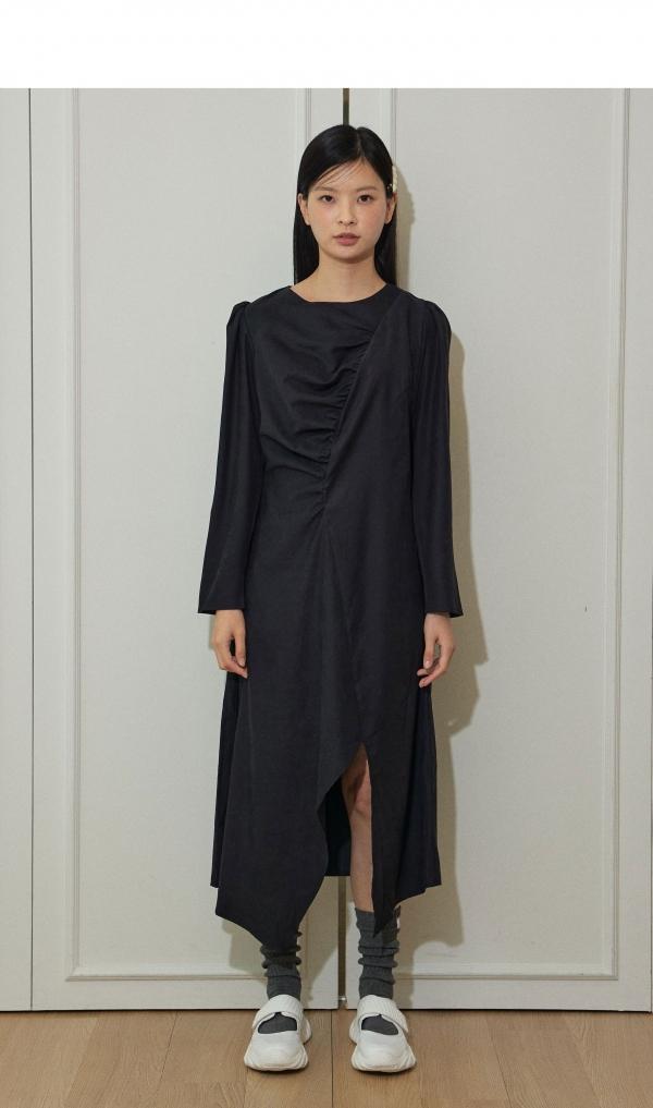 Alluring shirring dress (black)