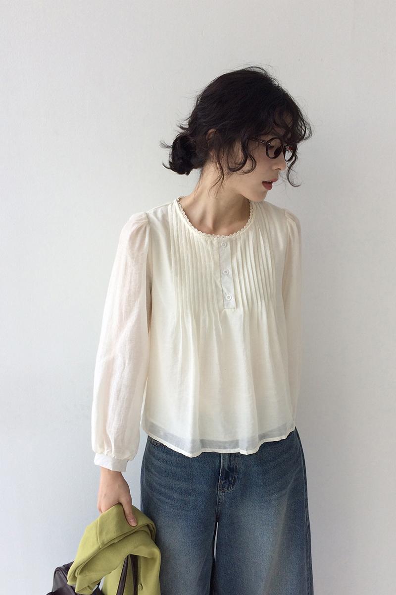 미리내로 디에 셔링 핀턱 블라우스