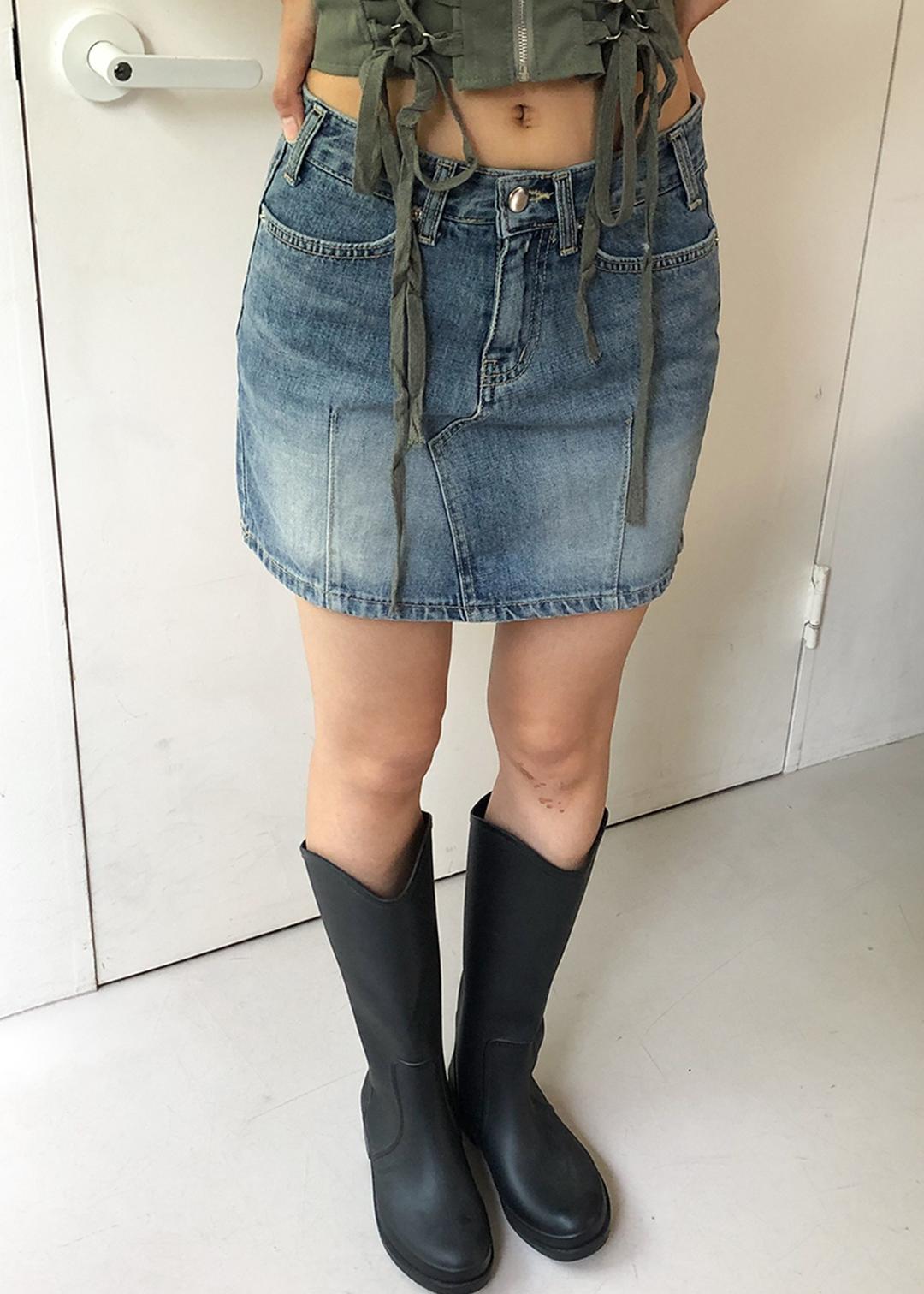 dart mini skirt