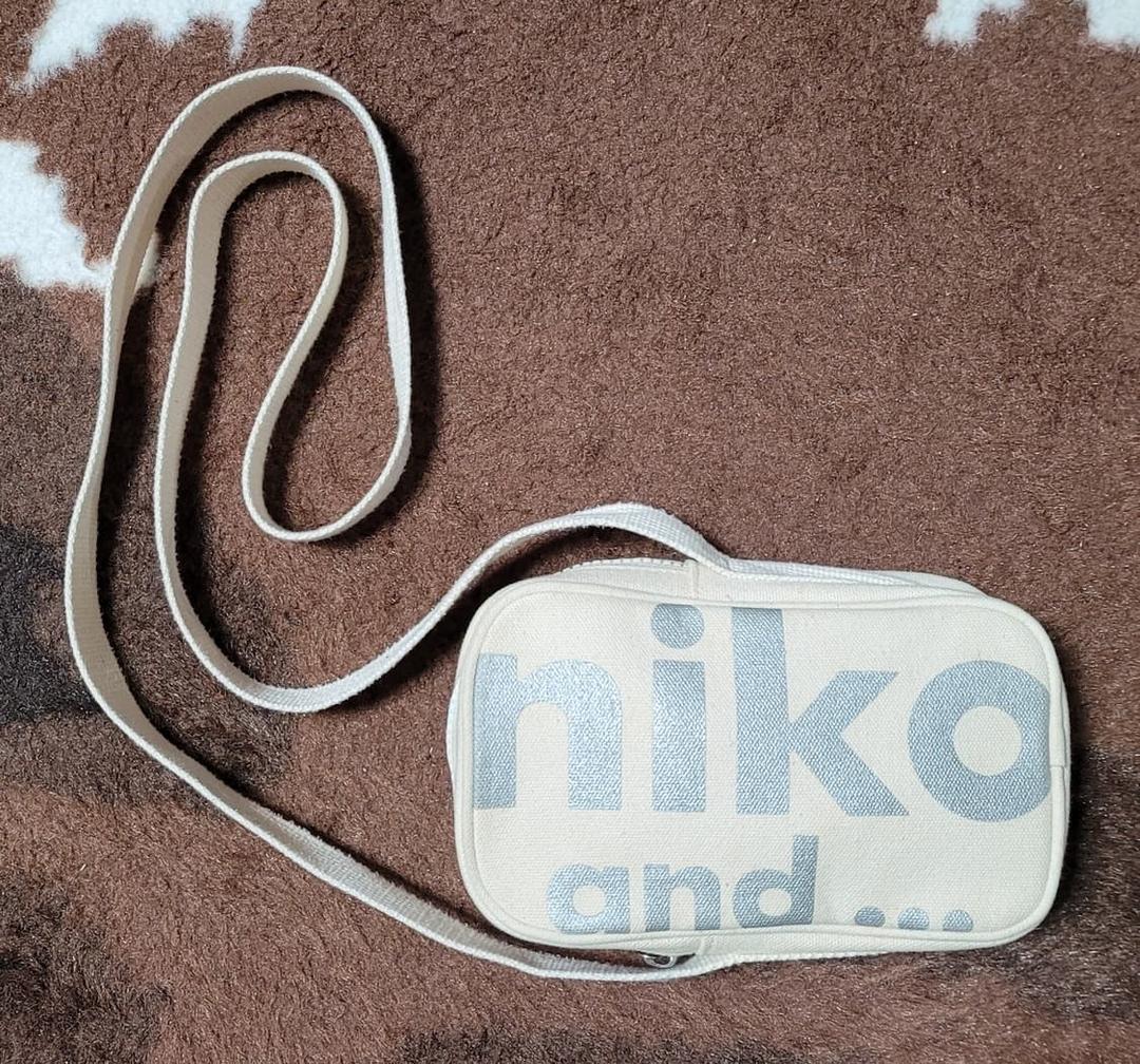 새제품 일본 니코앤드(Niko And...)  크로스백(11*19) | 후루츠패밀리