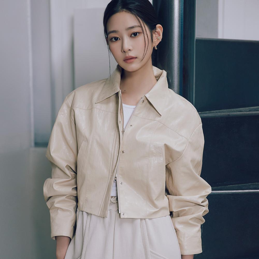 [시티브리즈] [22FW] 에코 레더 집업 크롭 자켓_LIGHT BEIGE