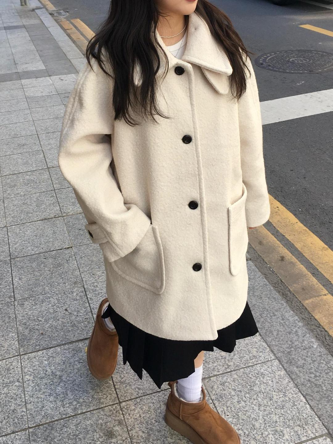 소브 (2 color) 부클 카라 하이넥 울 코트