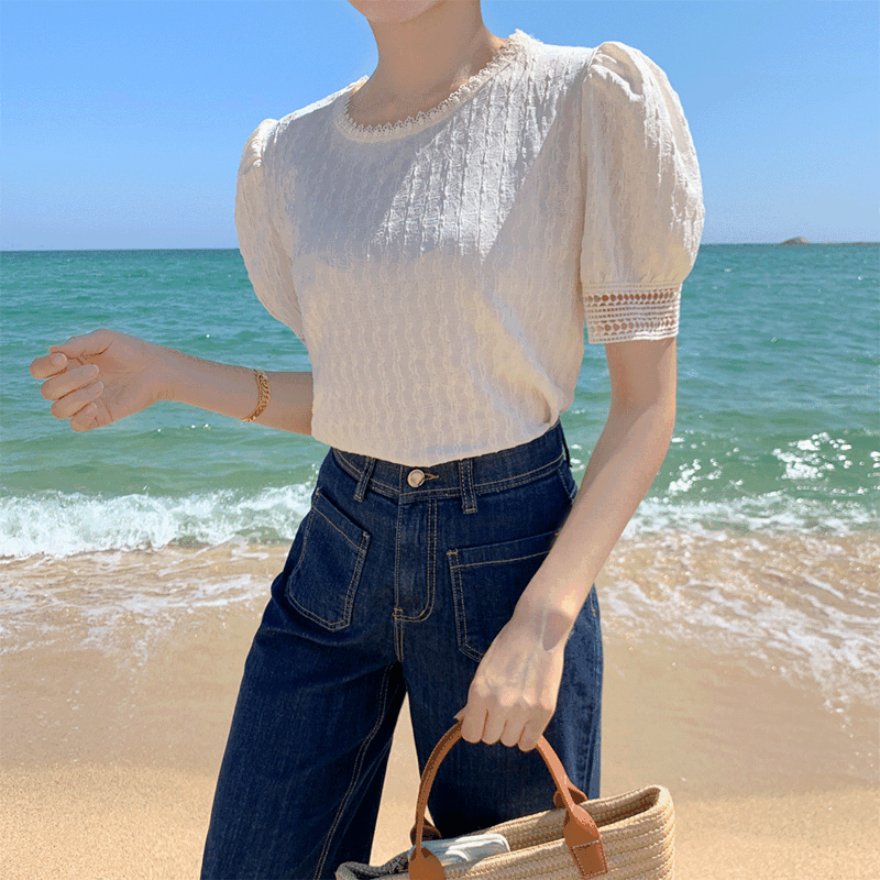 링클리아 레이스 퍼프 반팔블라우스
